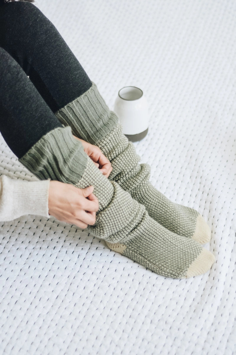 Open Work Two-Tone Lounge Socks