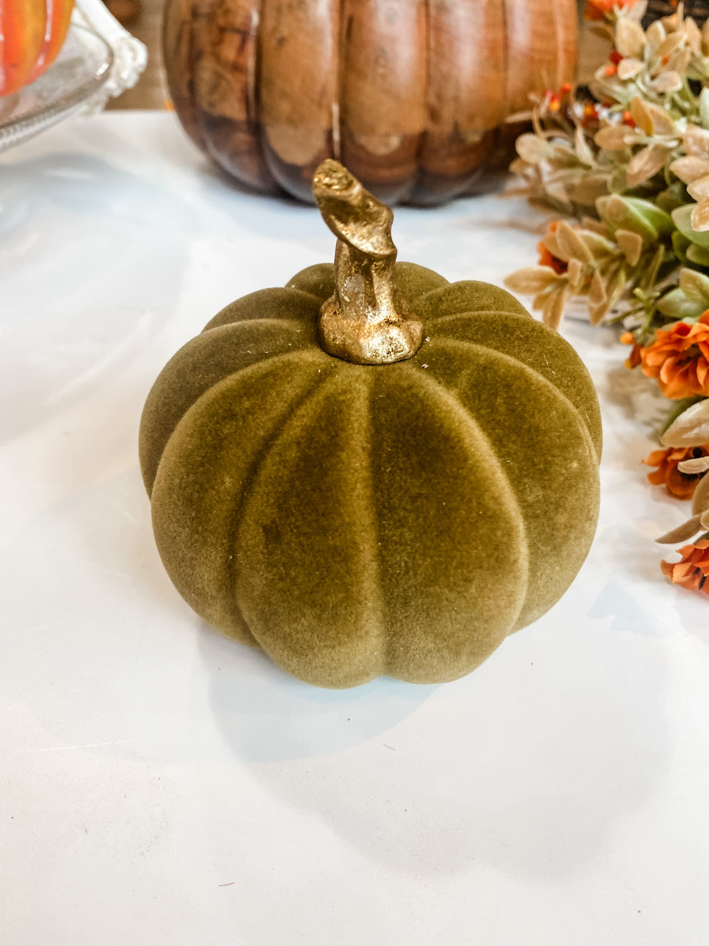 3.5 INCH GREEN VELVET PUMPKIN