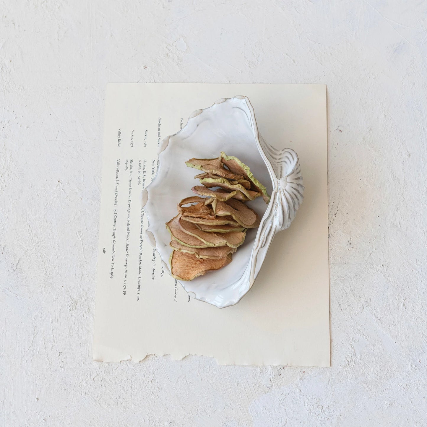 Stoneware Shell Shaped Dish